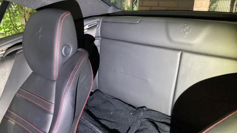 内装後方シート