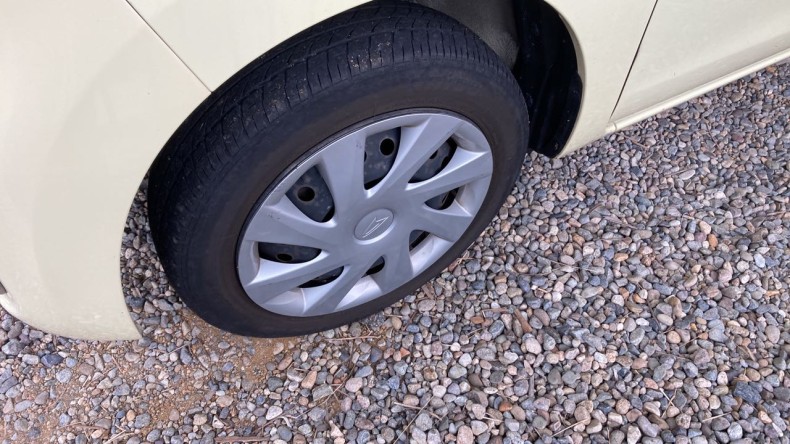 タイヤホイール前