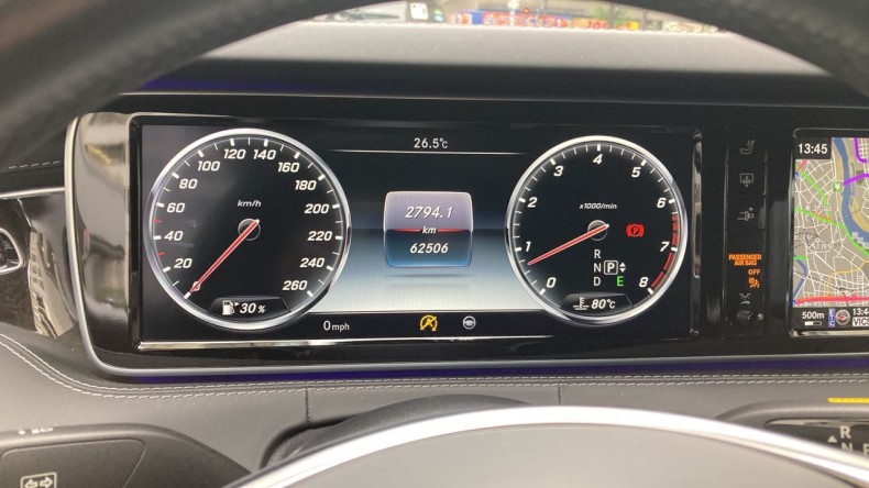 内装メーター