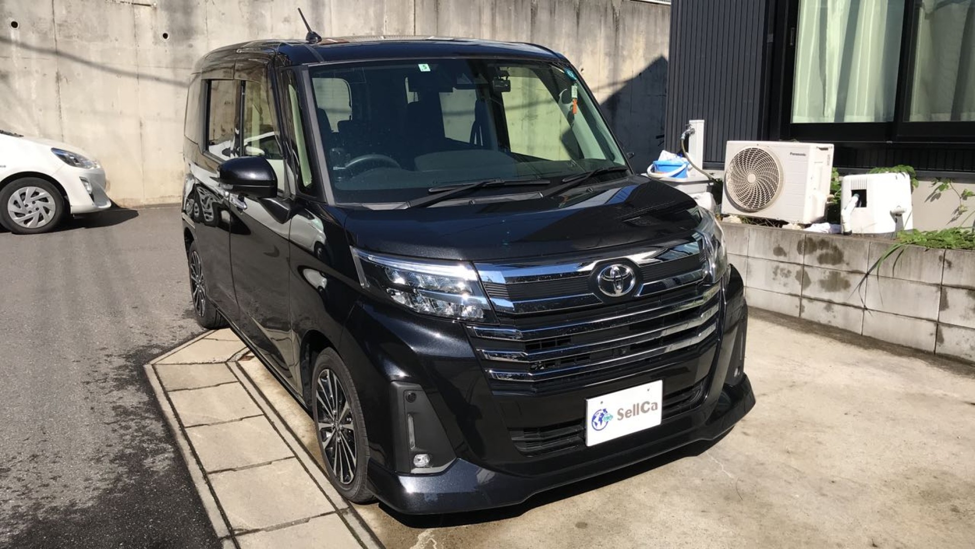 外装右前