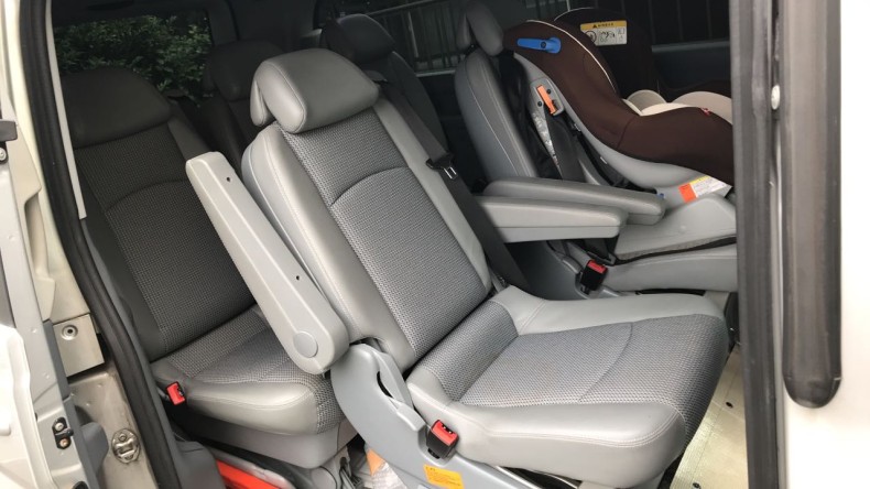 内装後方シート