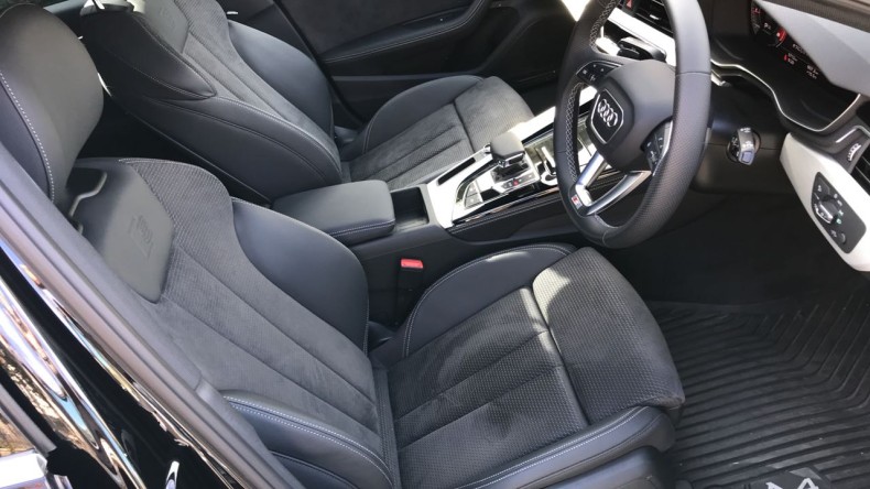 内装前方シート