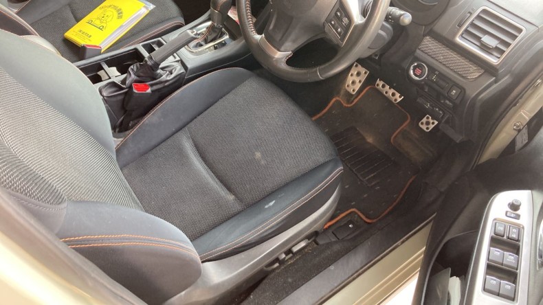 内装前方シート