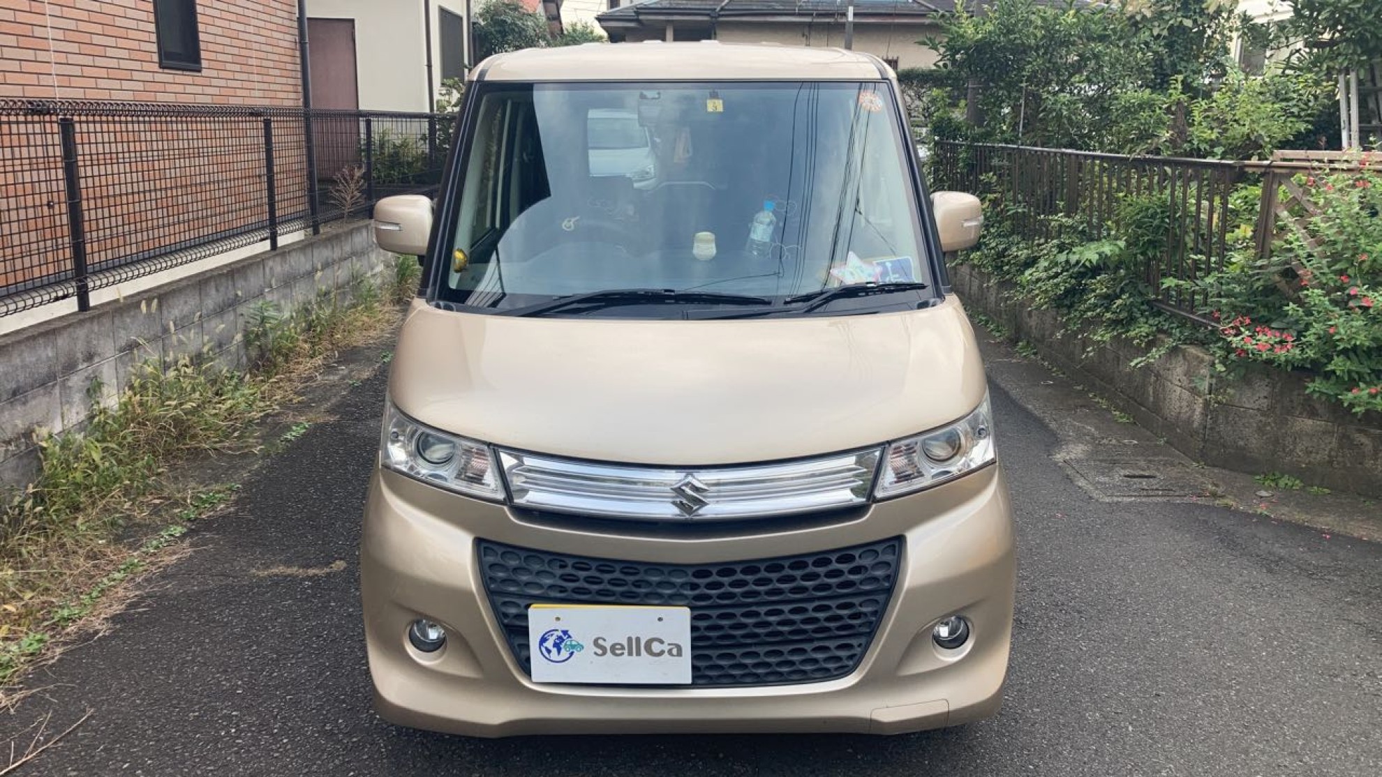 外装前方