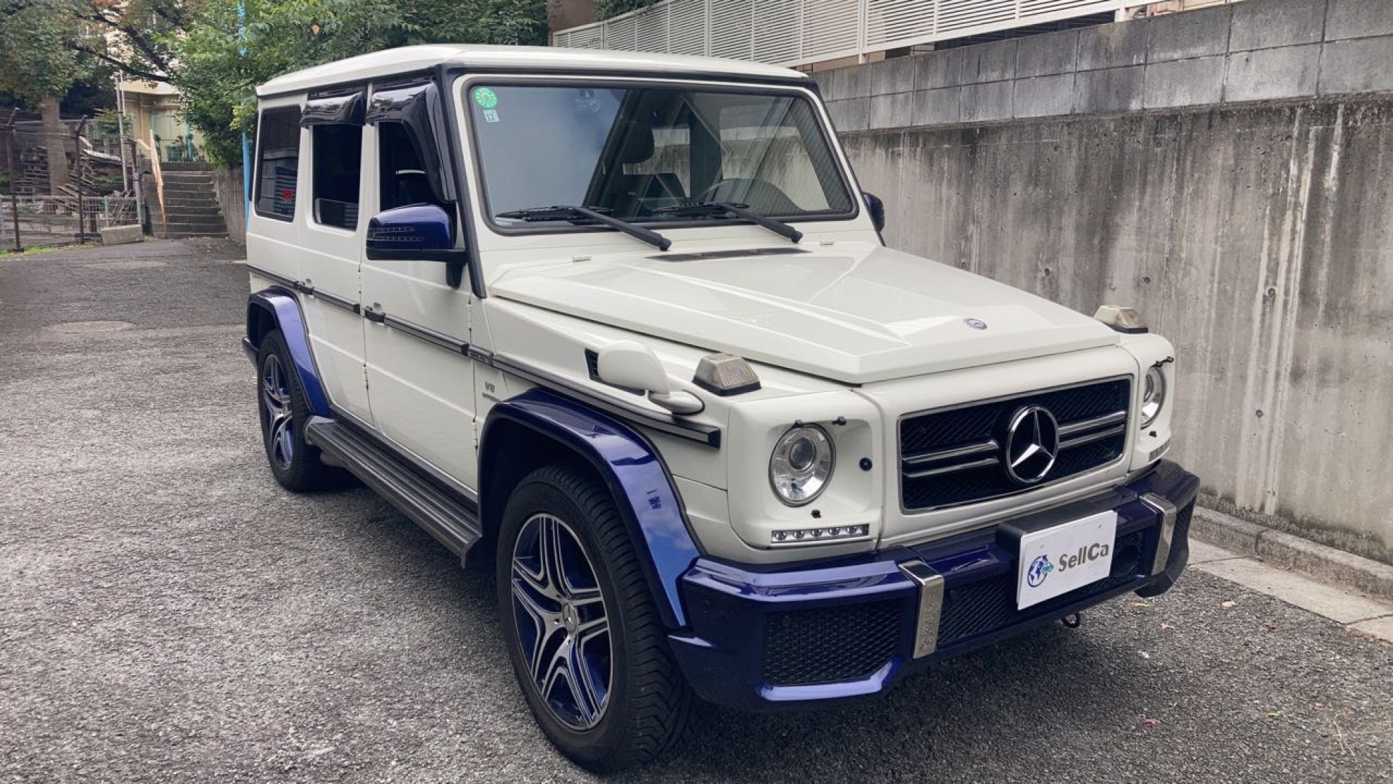 外装右前