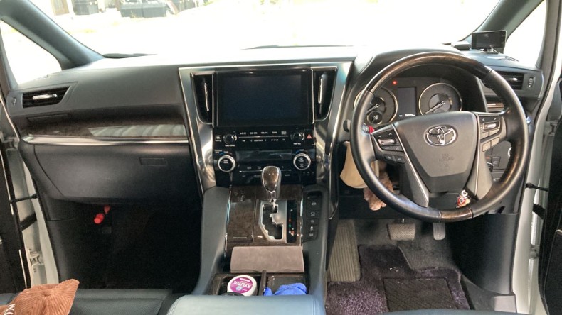 内装インパネ全体