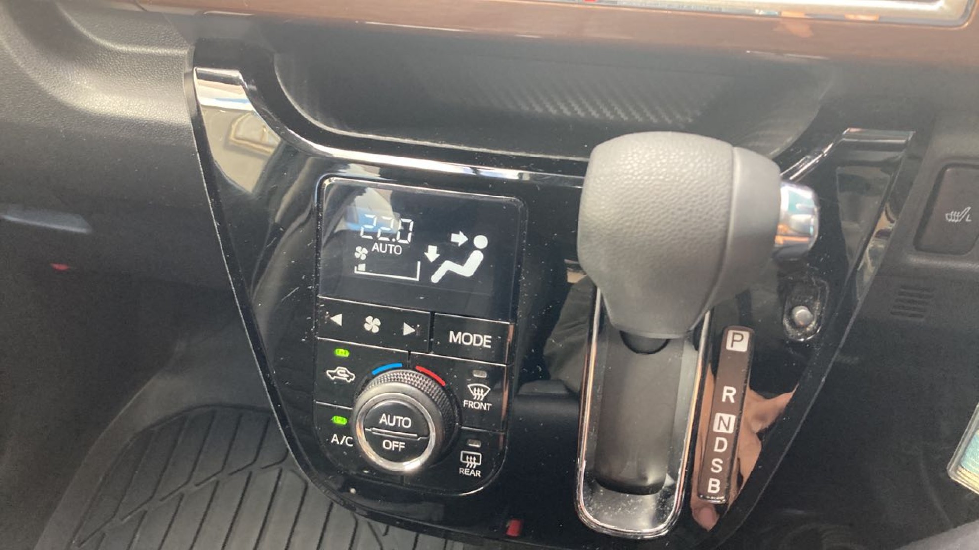 内装シフト