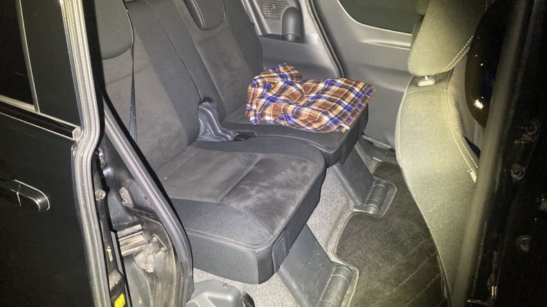 内装後方シート