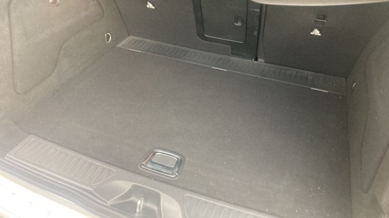内装トランク