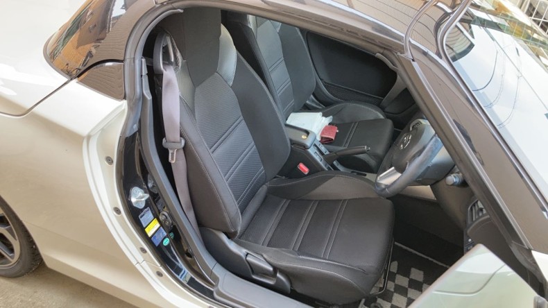 内装前方シート