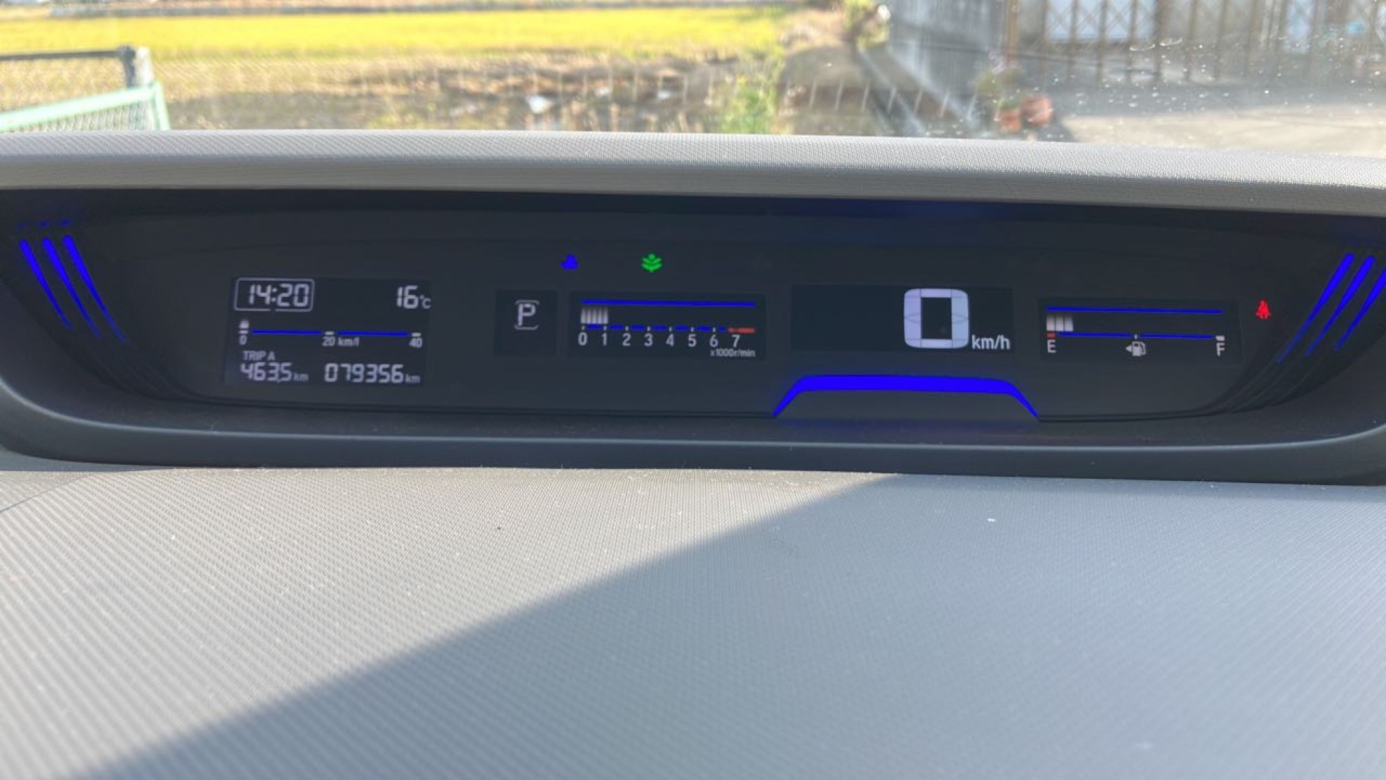 内装メーター