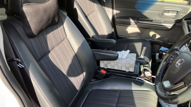 内装前方シート