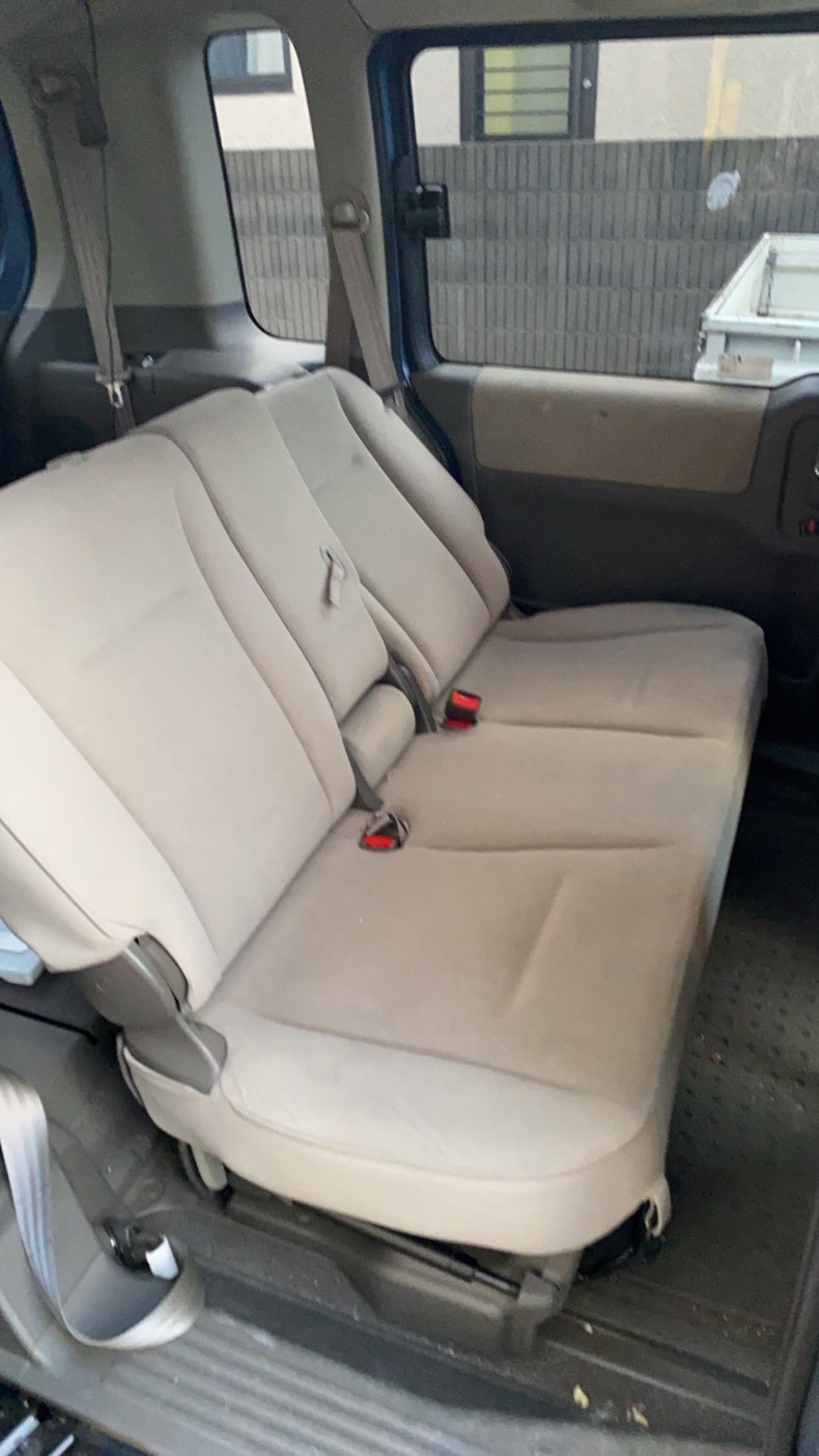 内装後方シート