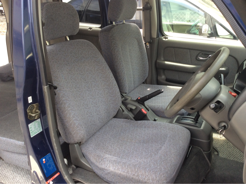 内装前方シート