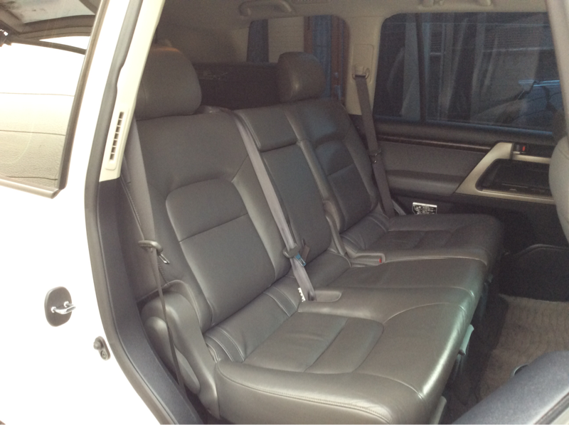 内装後方シート