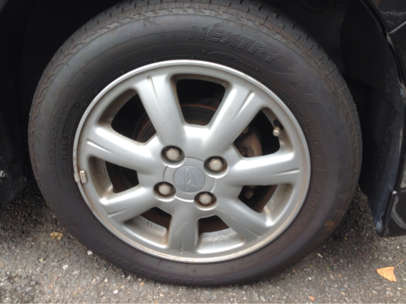 タイヤホイール前