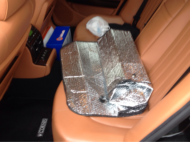 内装後方シート