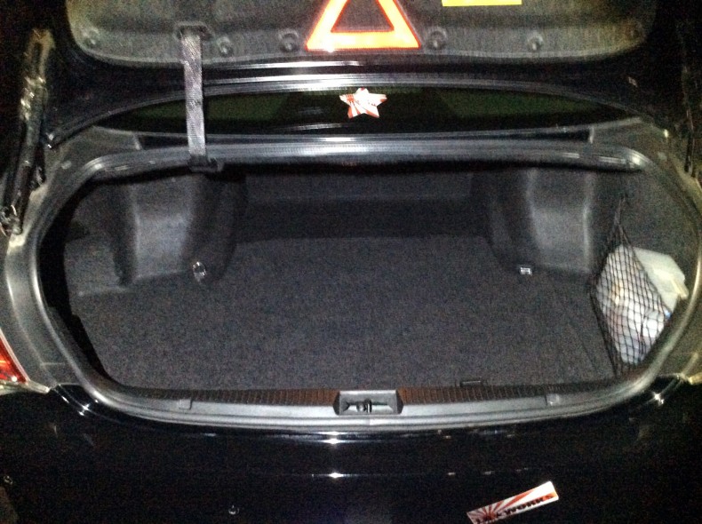 内装トランク