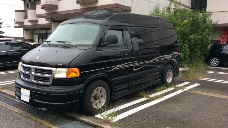 car_main_img