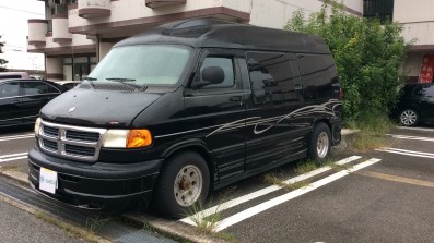 car_main_img