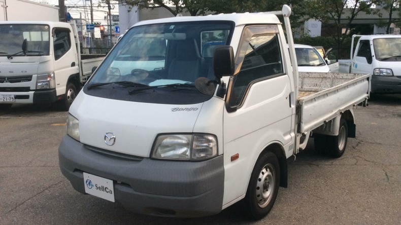 car_main_img