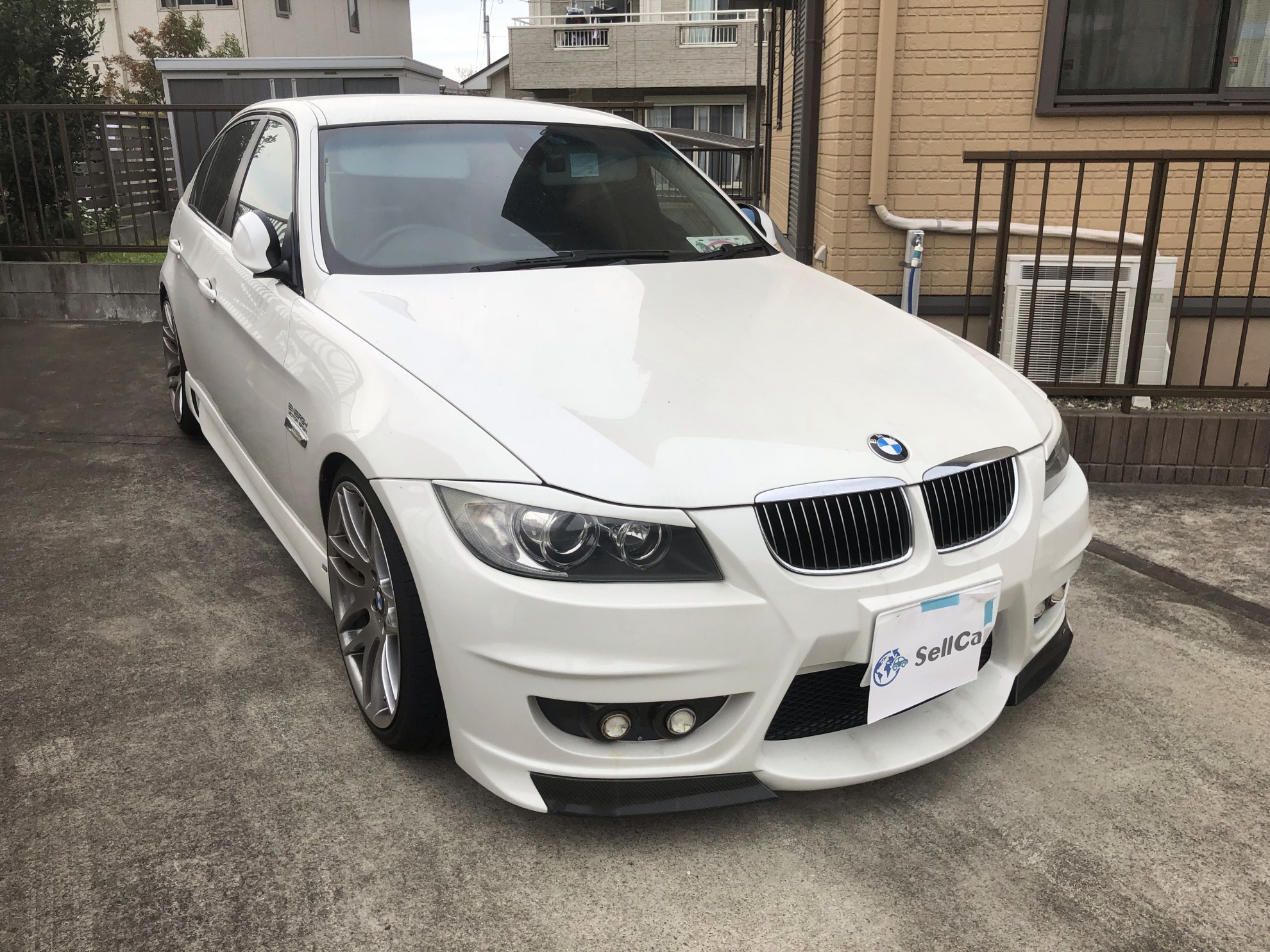外装右前
