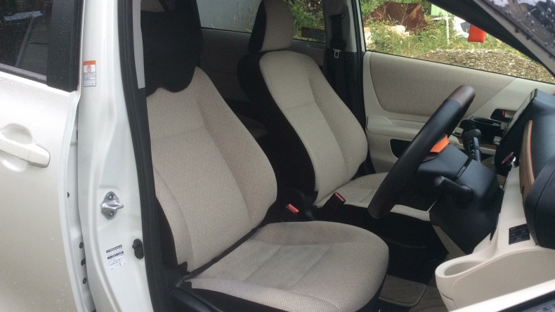 内装前方シート