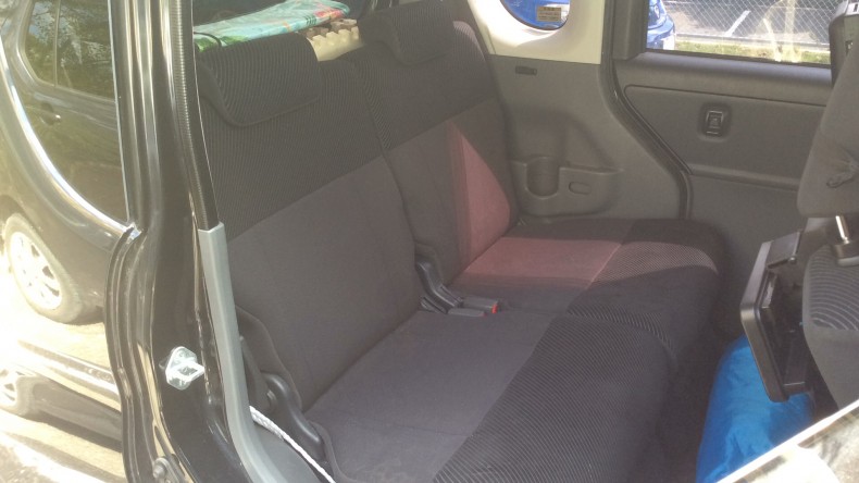 内装後方シート