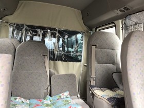 内装後方シート