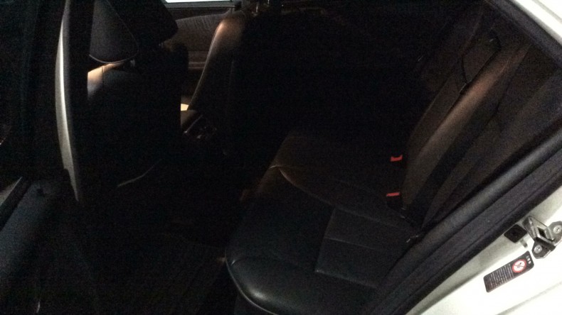 内装後方シート