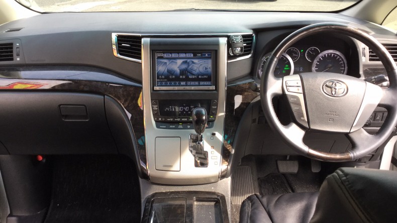 内装インパネ全体