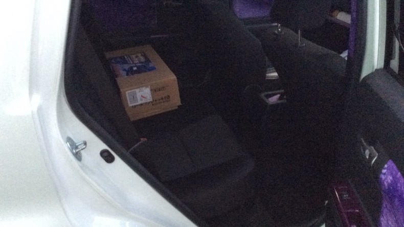 内装後方シート