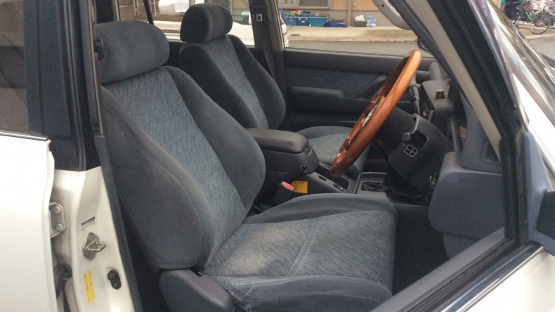 内装前方シート