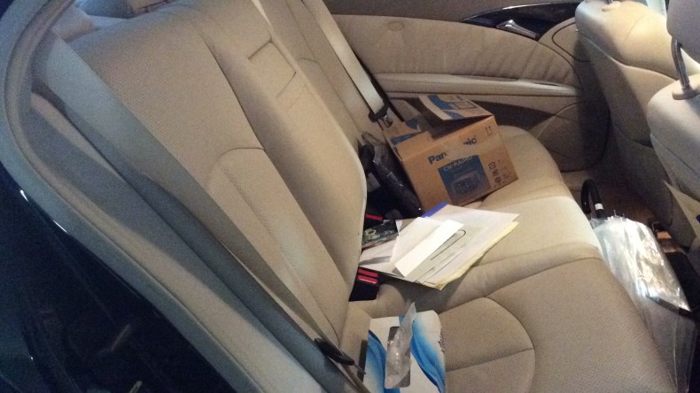 内装後方シート