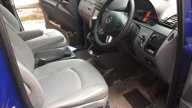 内装前方シート