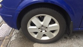 タイヤホイール前