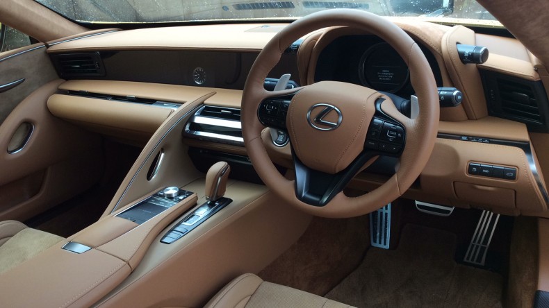 内装インパネ全体