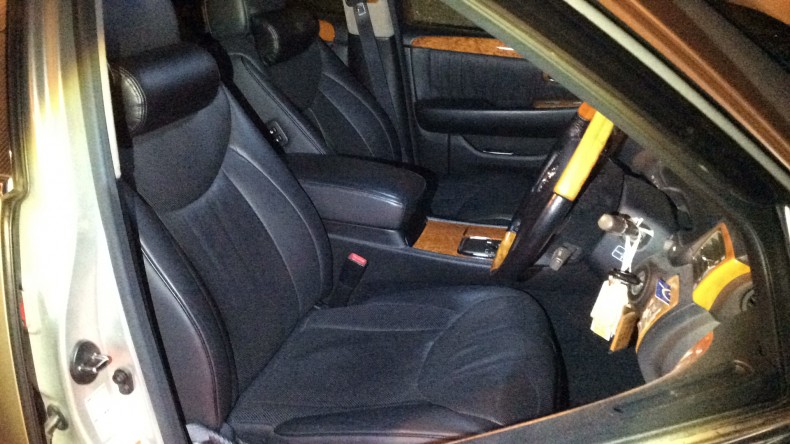 内装前方シート