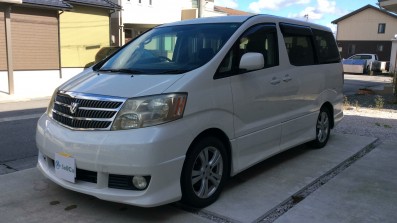 car_main_img