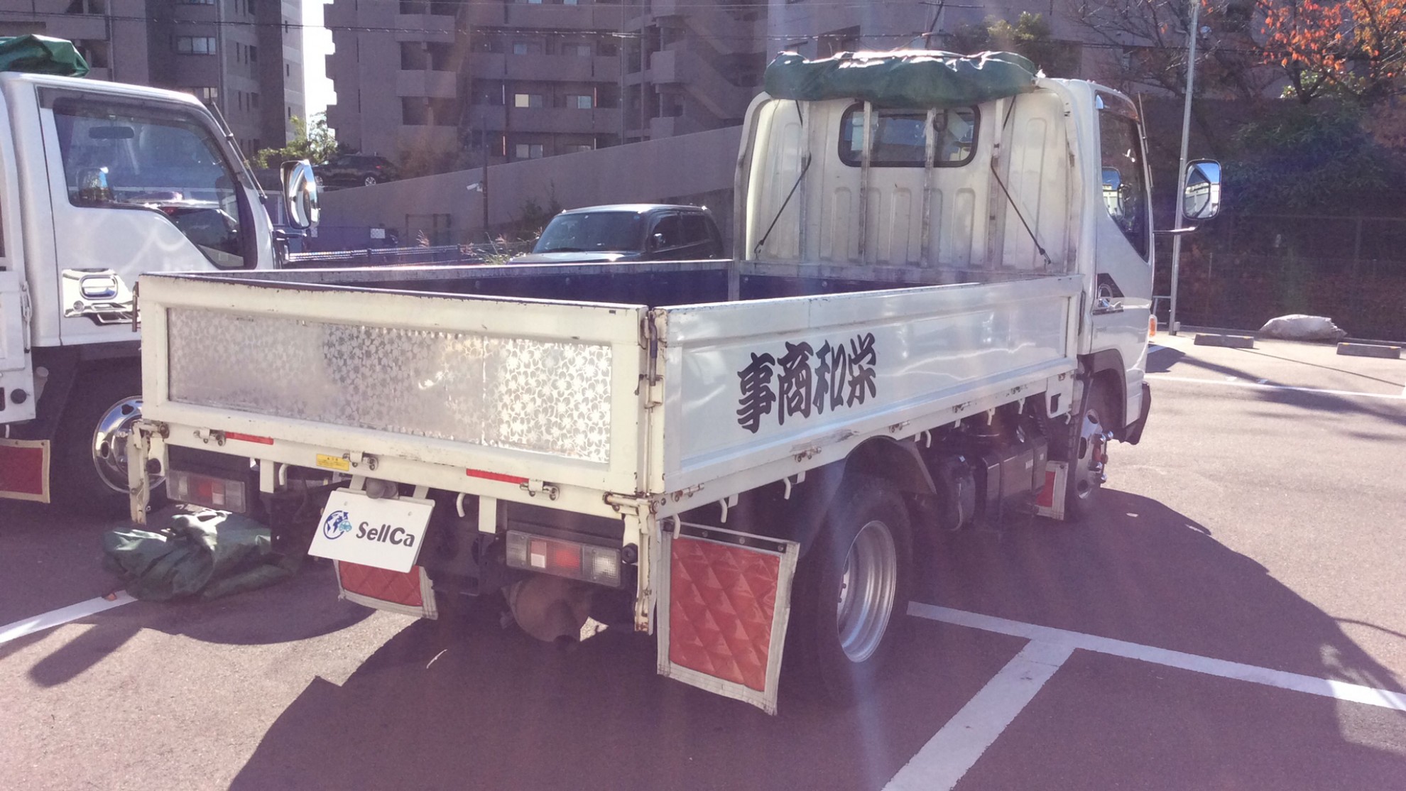外装右後