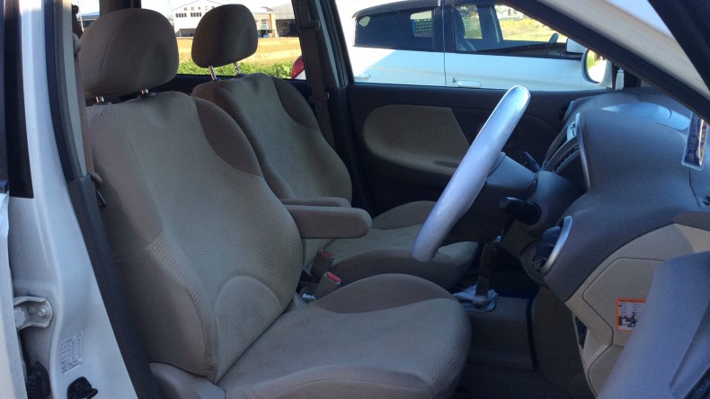 内装後方シート