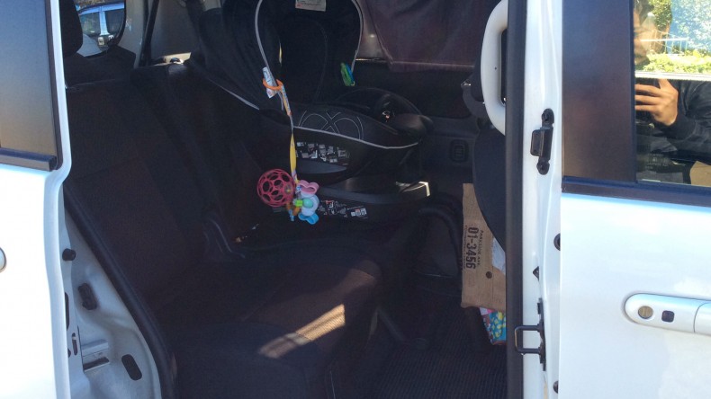 内装後方シート