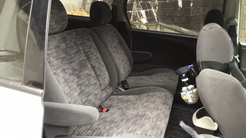 内装後方シート