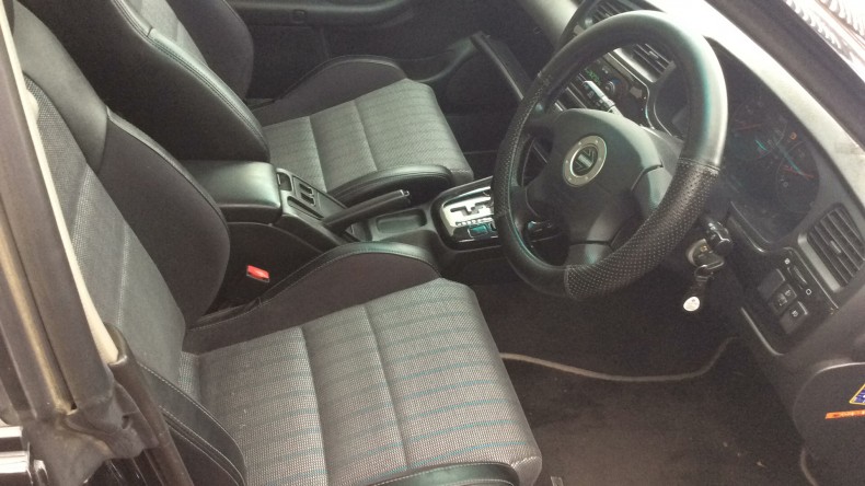 内装前方シート