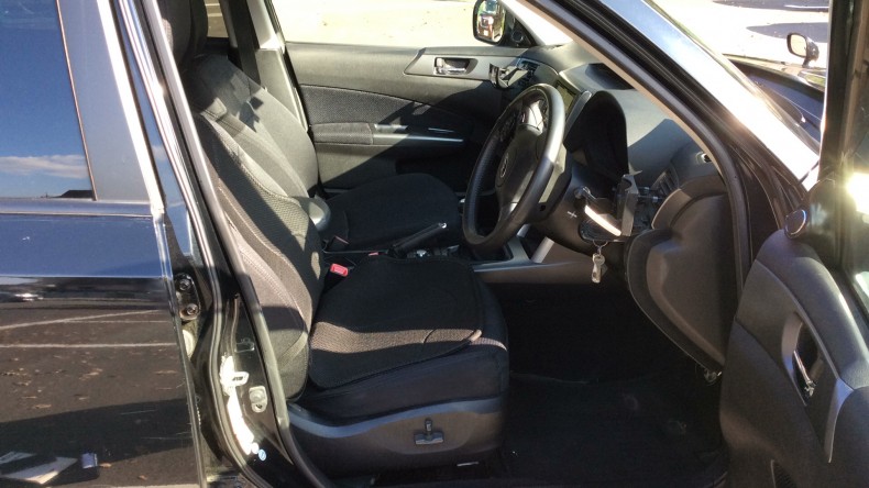 内装前方シート