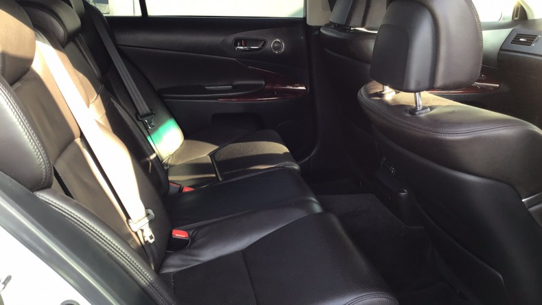 内装後方シート