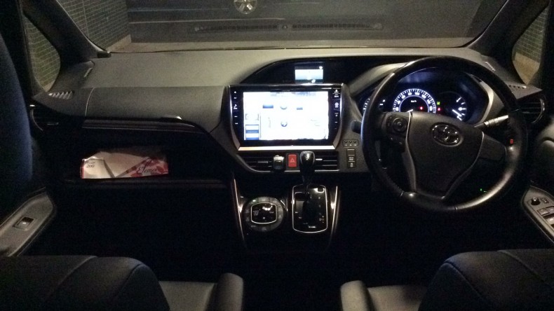 内装インパネ全体