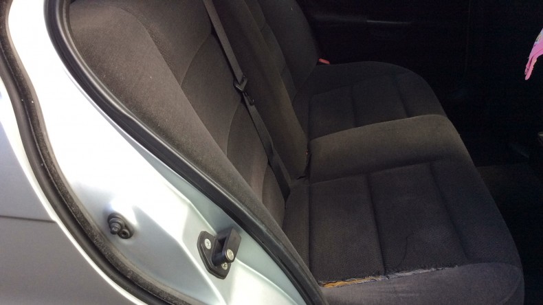 内装後方シート