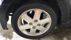 タイヤホイール前