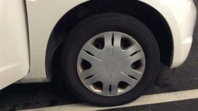 タイヤホイール前